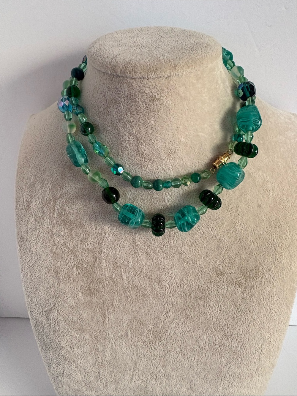 Vintage Green Glass Bead Necklace Emerald Aqua Long Strand 24"